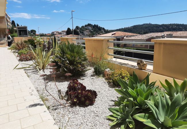 Апартаменты на Villefranche-sur-Mer - VISTA MARE AP4459 By Riviera Holiday Homes Апартаменты на Villefranche-sur-Mer - VISTA MARE AP4459 By Riviera Holiday Homes