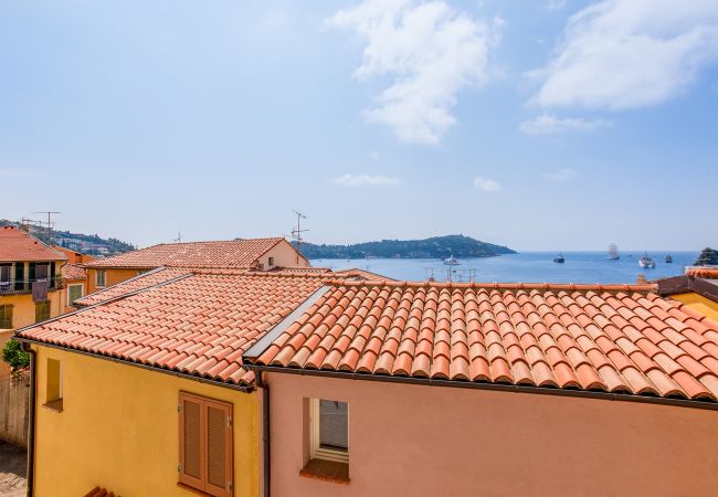 Апартаменты на Villefranche-sur-Mer - BAY VIEW  AP4470 By Riviera Holiday Homes Апартаменты на Villefranche-sur-Mer - BAY VIEW  AP4470 By Riviera Holiday Homes