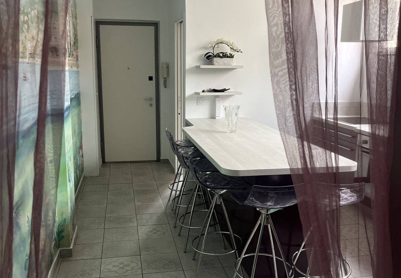 Апартаменты на Ницца / Nice -  Le Berlioz AP4471 by Riviera Holiday Homes