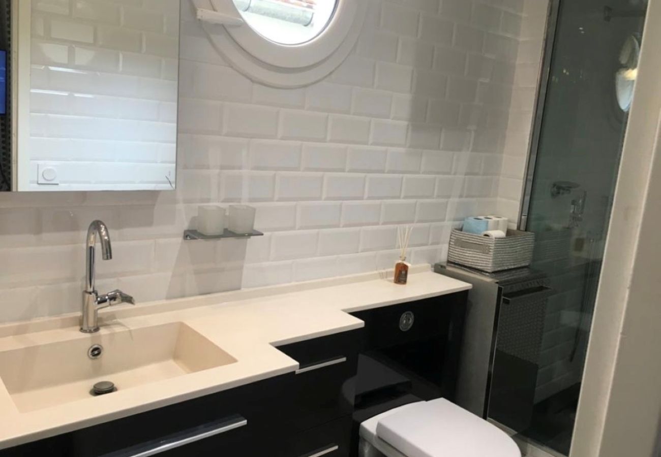 Апартаменты на Ницца / Nice -  Le Berlioz AP4471 by Riviera Holiday Homes