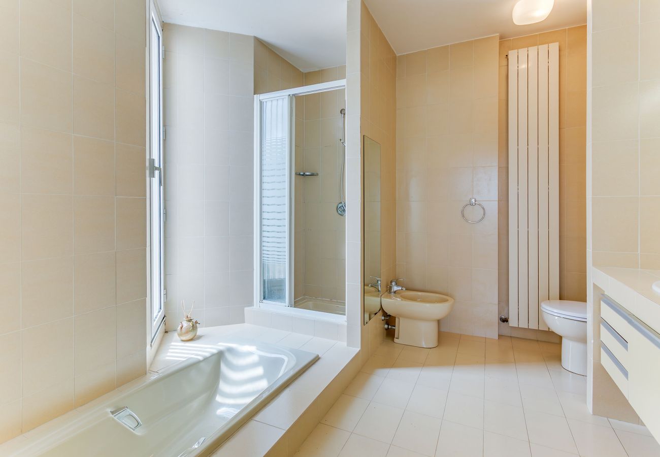 Вилла на Ницца / Nice - VILLA DYONIS VI4439 by Riviera Holiday Homes