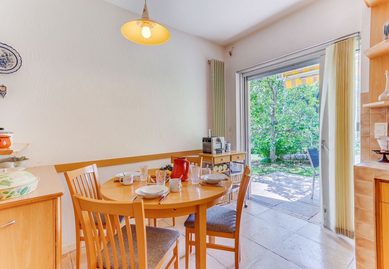Вилла на Ницца / Nice - VILLA DYONIS VI4439 by Riviera Holiday Homes