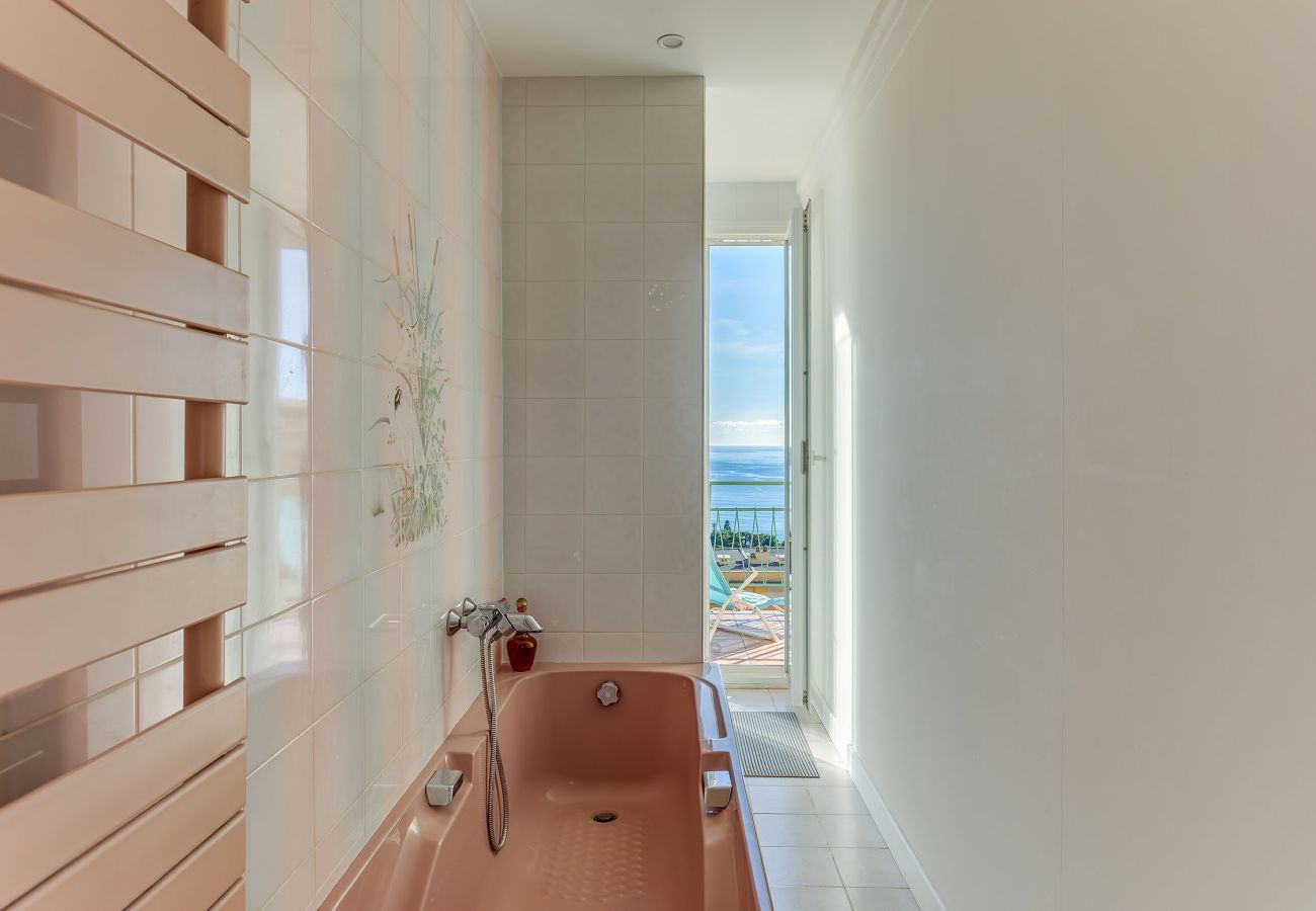 Вилла на Вильфранш-сюр-Мер - VILLA BELLA VISTA BAY VI4488 By Riviera Holiday Homes