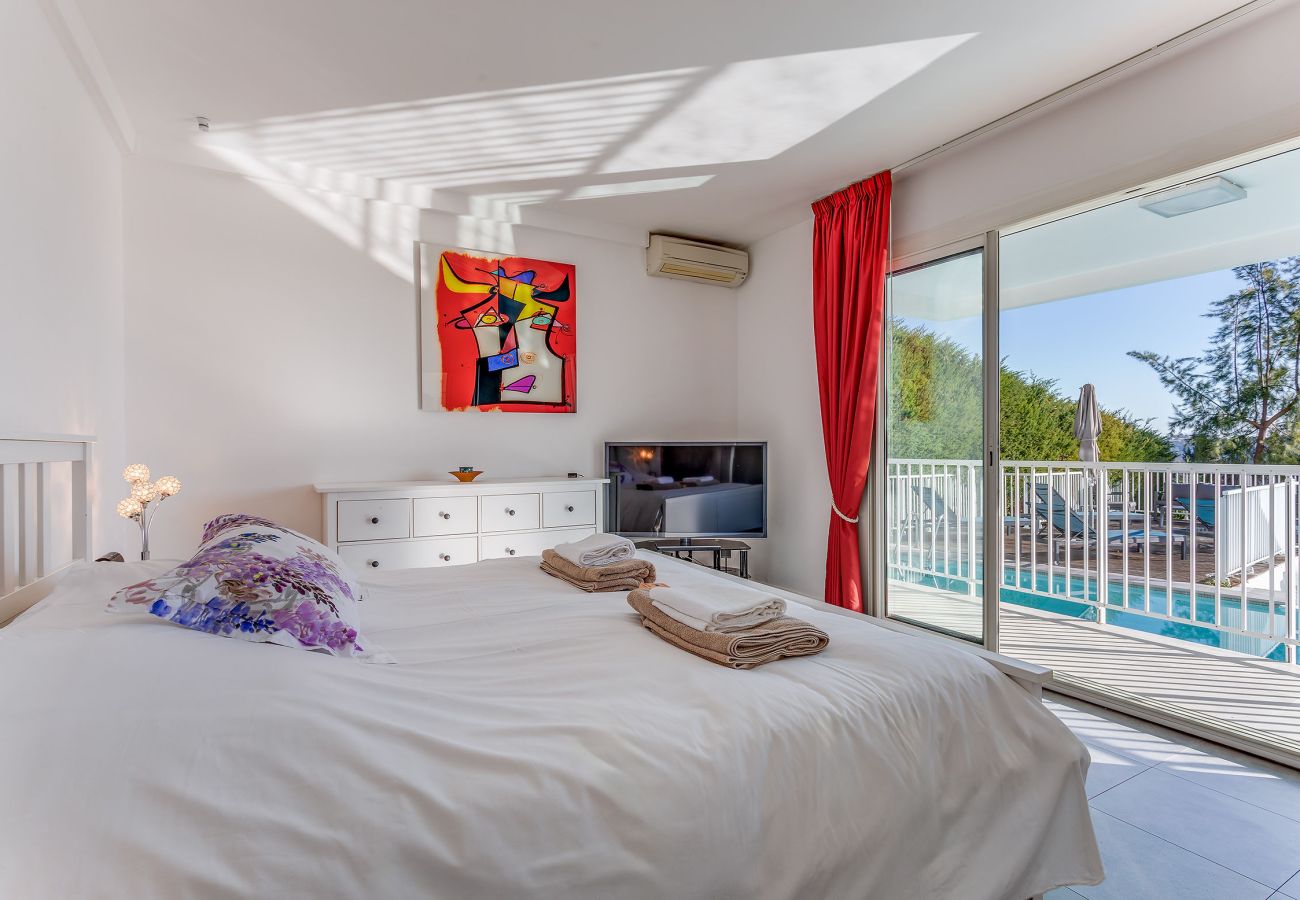 Вилла на La Colle-sur-Loup - VILLA LOUPA VI4489 by Riviera Holiday Homes