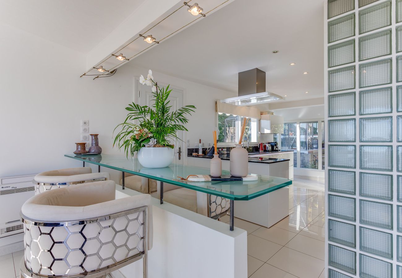 Вилла на La Colle-sur-Loup - VILLA LOUPA VI4489 by Riviera Holiday Homes