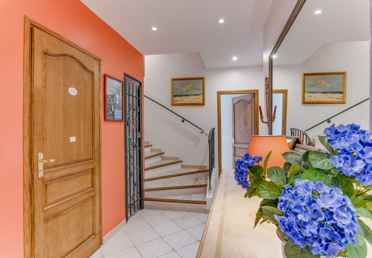 Вилла на Ванс - MAS ROSE VI4493 by Riviera Holiday Homes