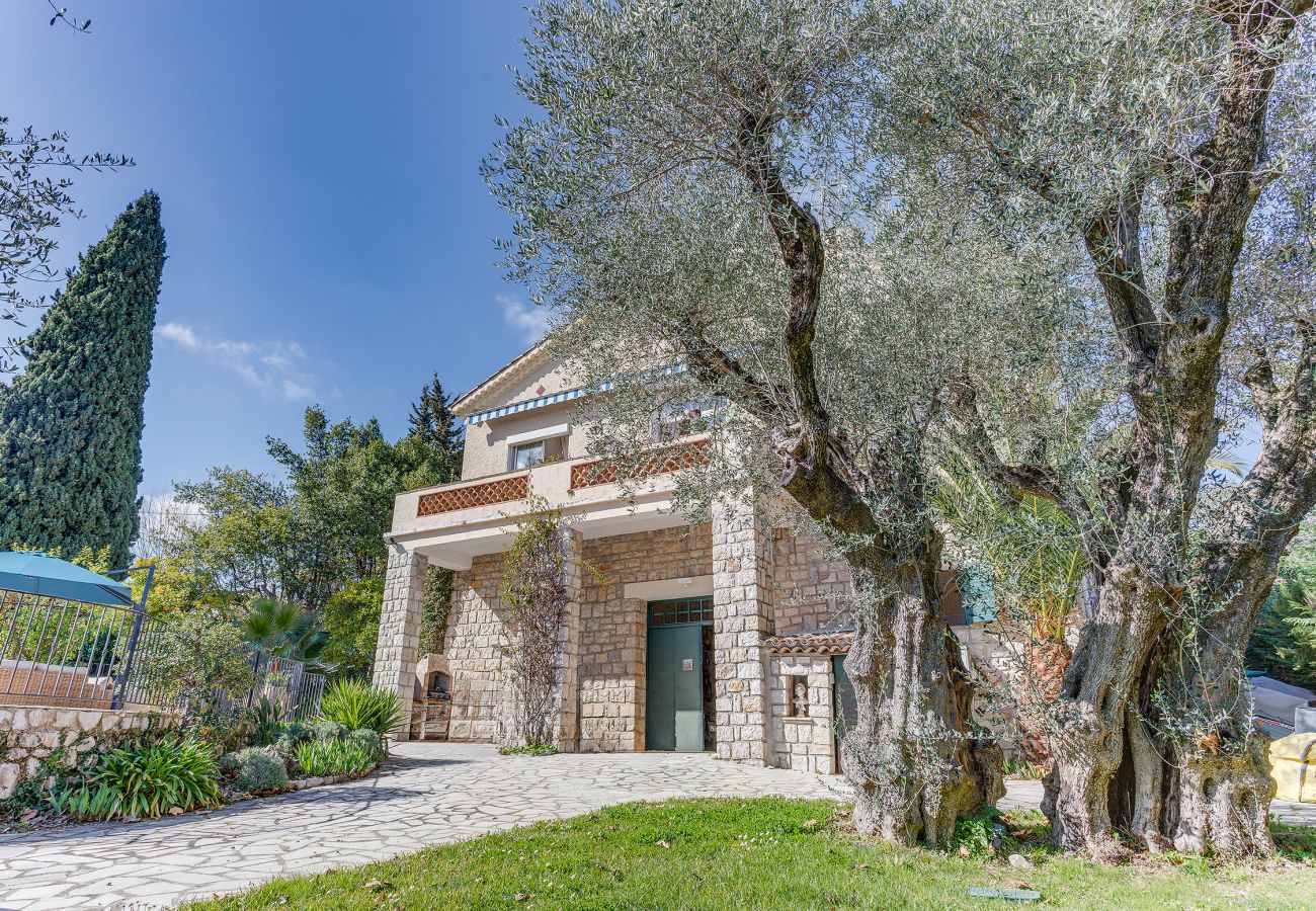 Вилла на Ванс - MAS ROSE VI4493 by Riviera Holiday Homes