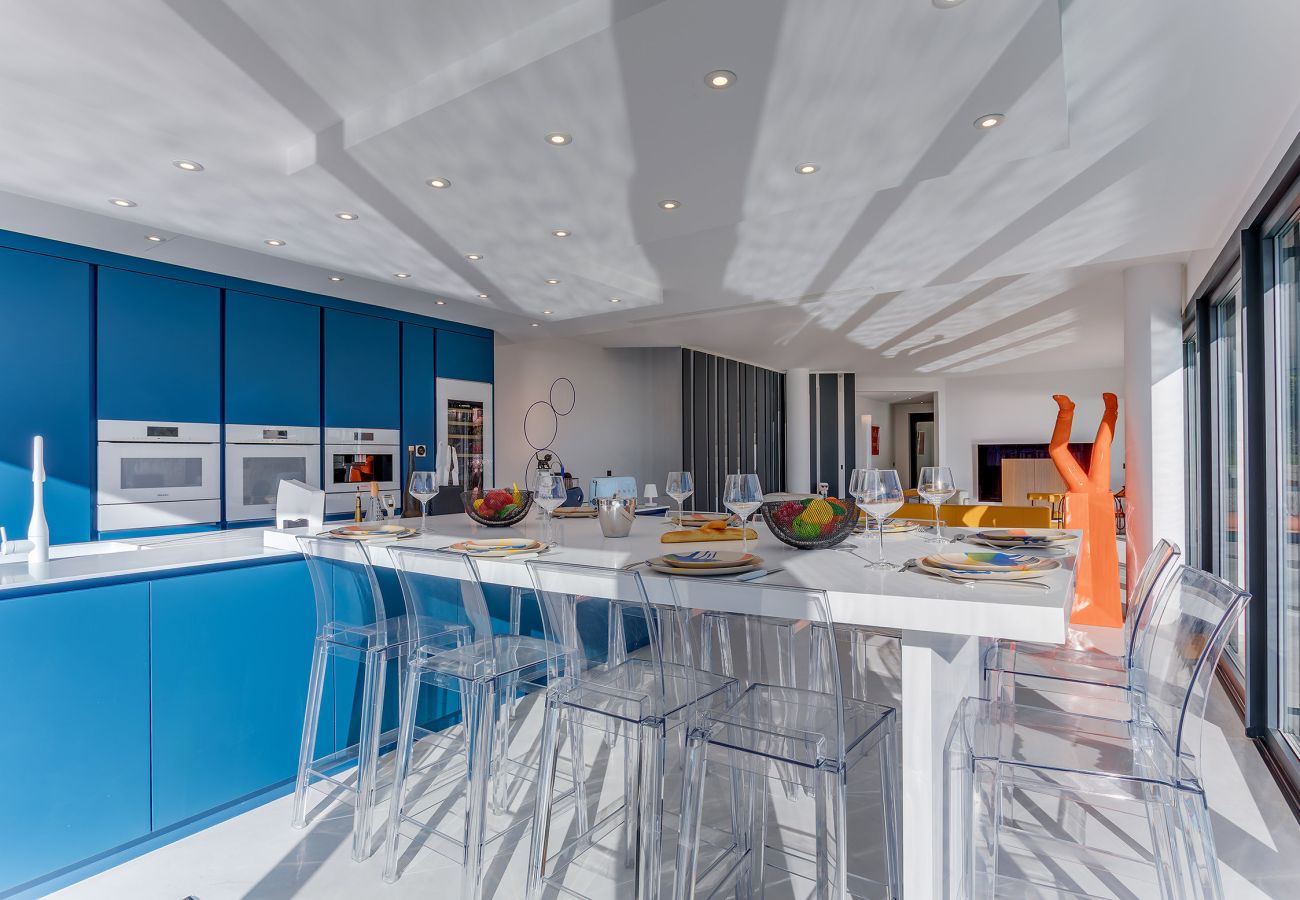 Вилла на Ницца / Nice - Villa Alba VI4498 by Riviera Holiday Homes