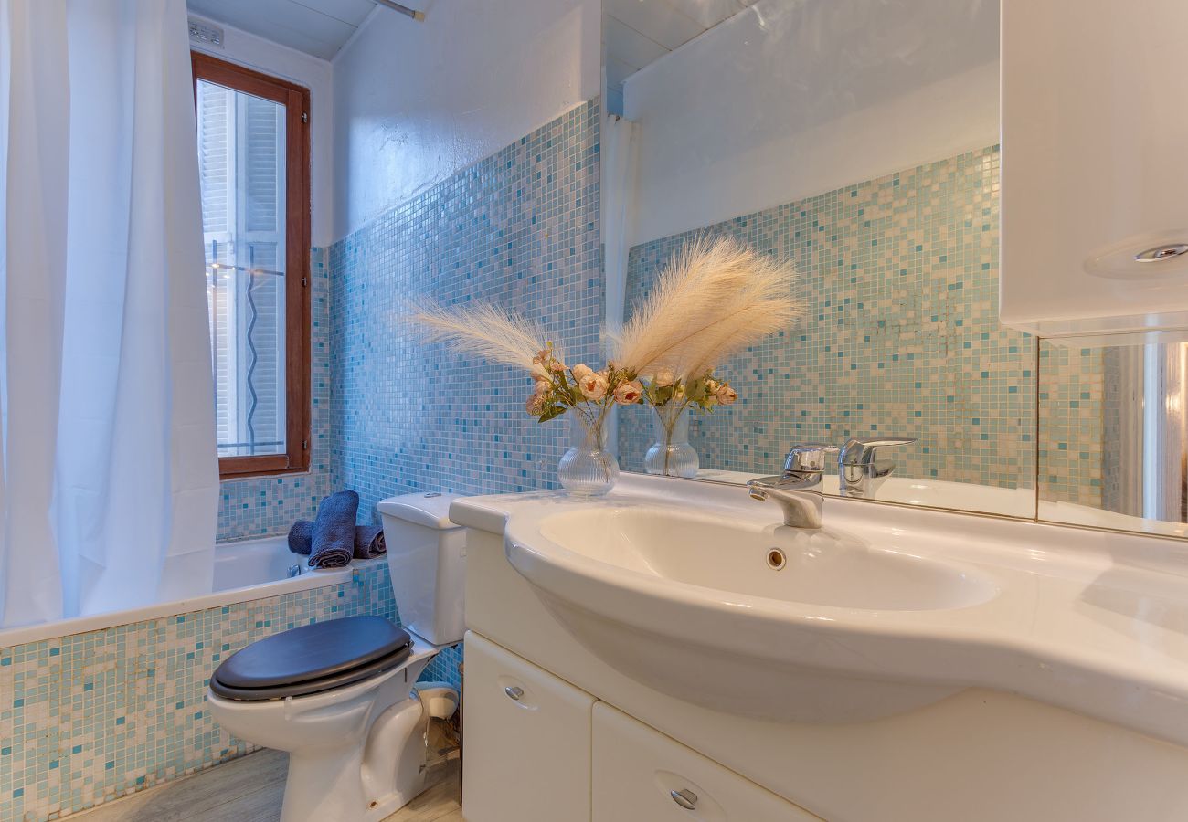 Апартаменты на Ницца / Nice - LE CYRNOS AP4499 By Riviera Holiday Homes