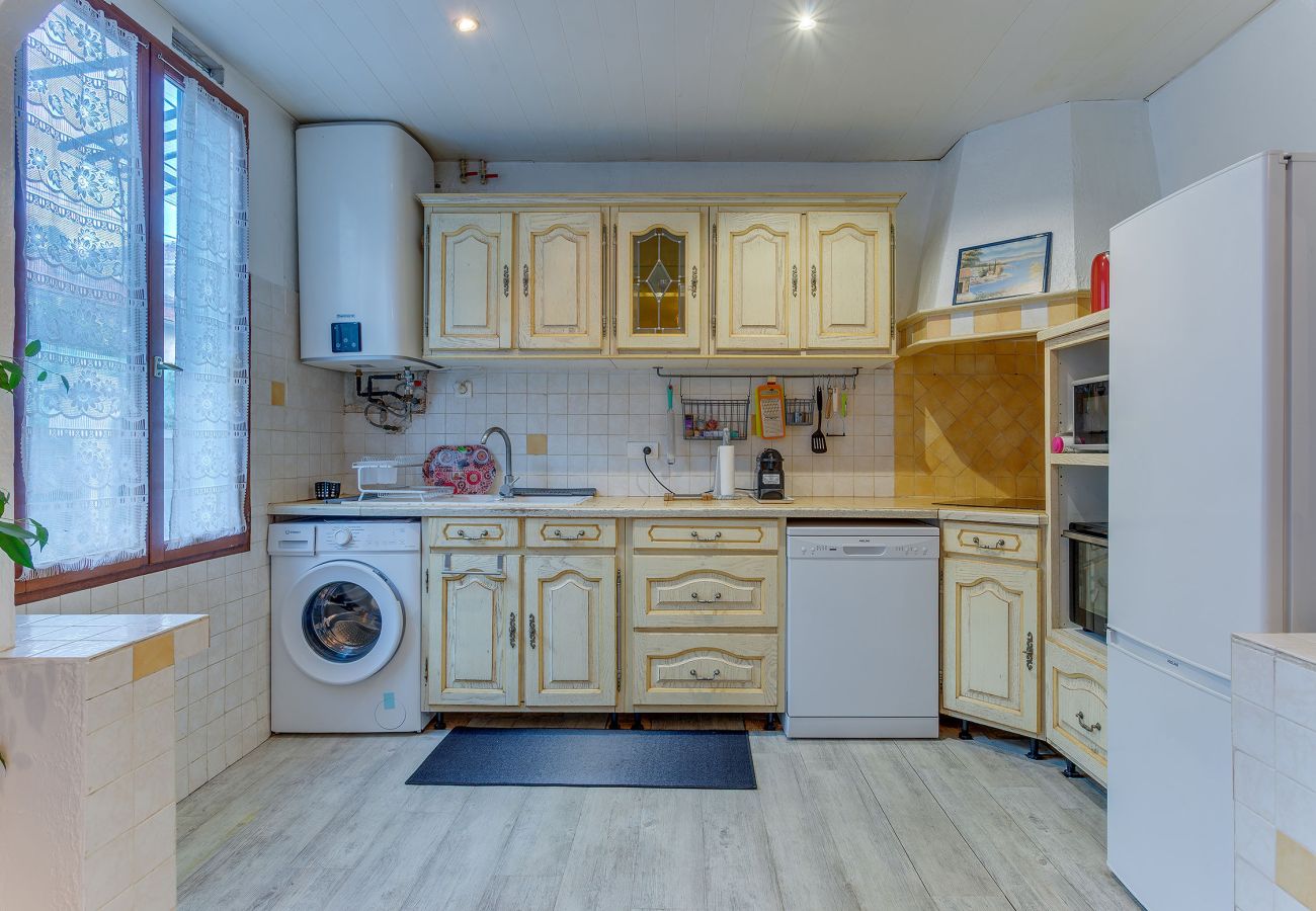 Апартаменты на Ницца / Nice - LE CYRNOS AP4499 By Riviera Holiday Homes