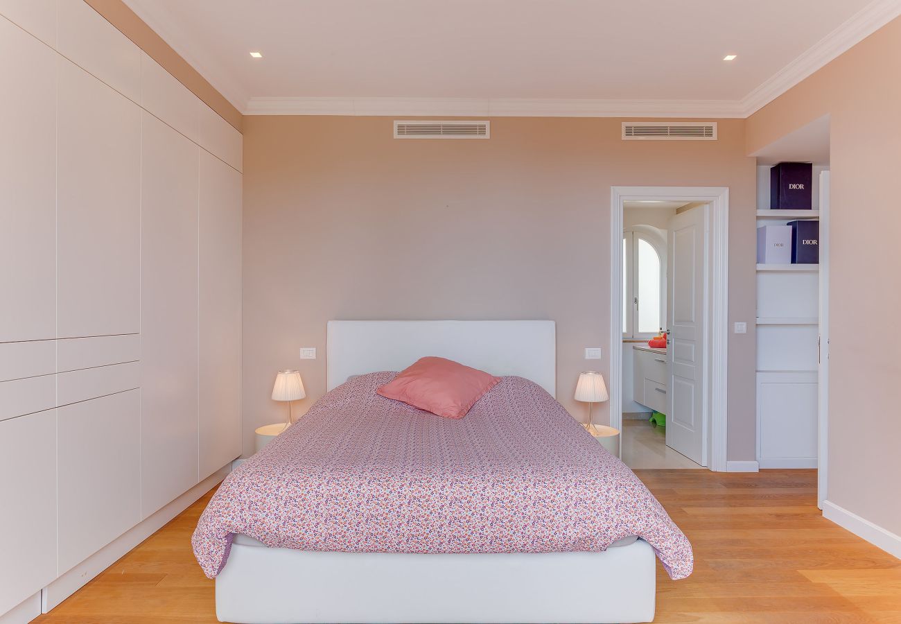 Вилла на Эз -  VILLA ANGEL VI4481 By Riviera Holiday Homes