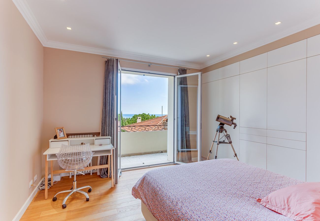 Вилла на Эз -  VILLA ANGEL VI4481 By Riviera Holiday Homes