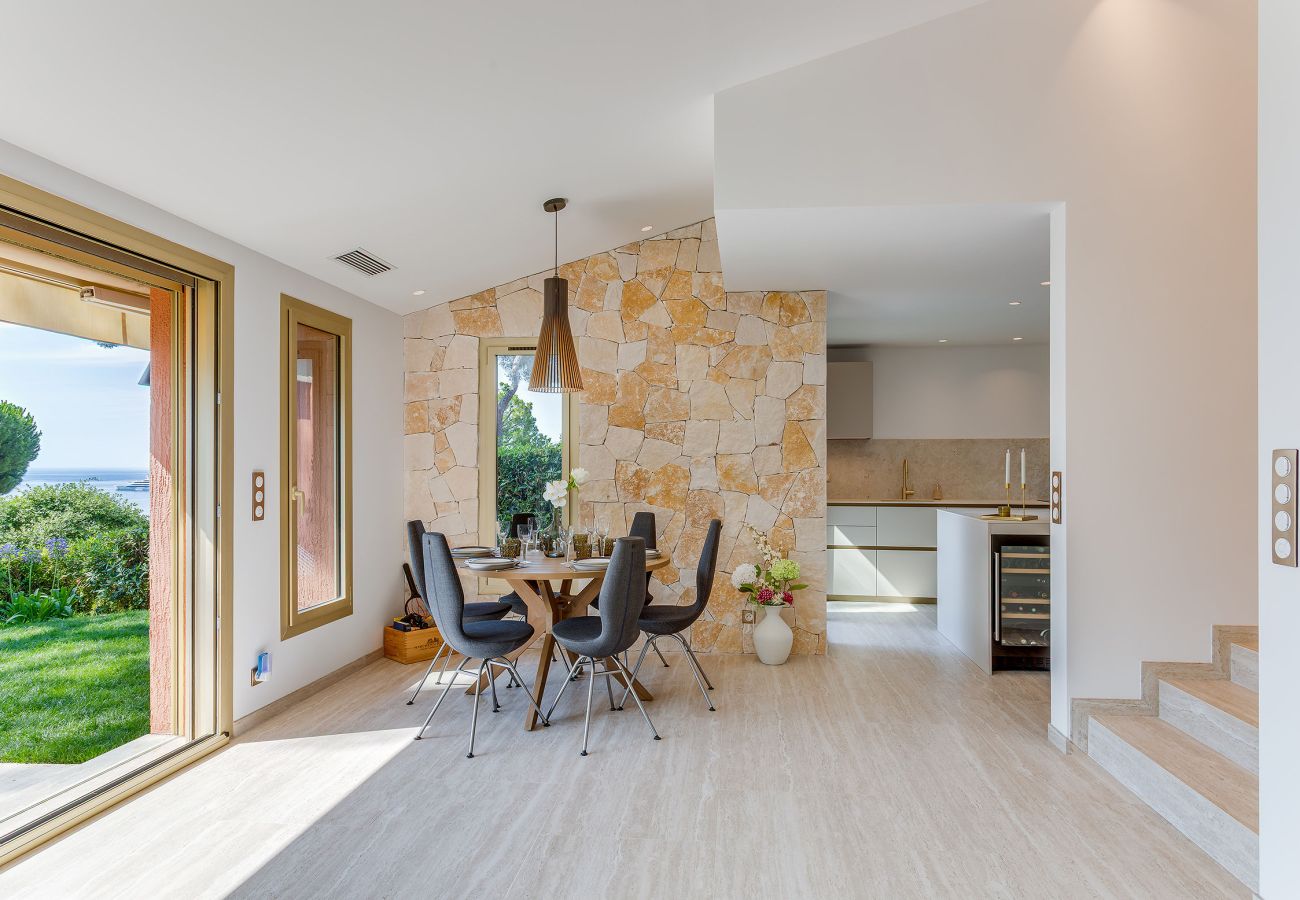 Вилла на Эз - VILLA D'EZE VI4518 By Riviera Holiday Homes 