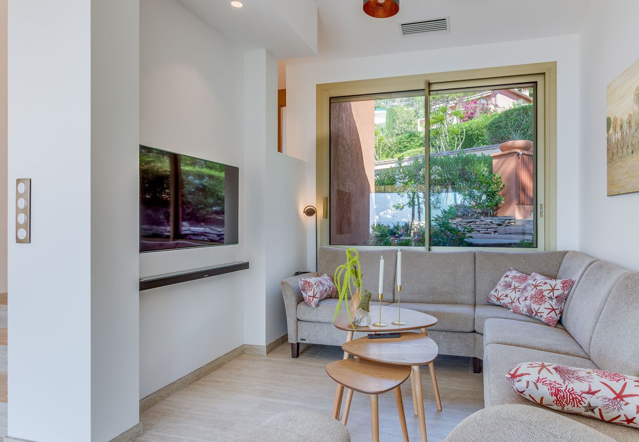 Вилла на Эз - VILLA D'EZE VI4518 By Riviera Holiday Homes 