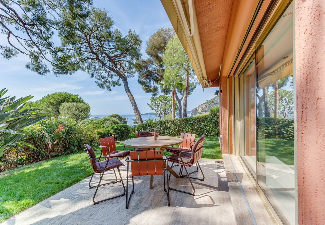 Вилла на Эз - VILLA D'EZE VI4518 By Riviera Holiday Homes 