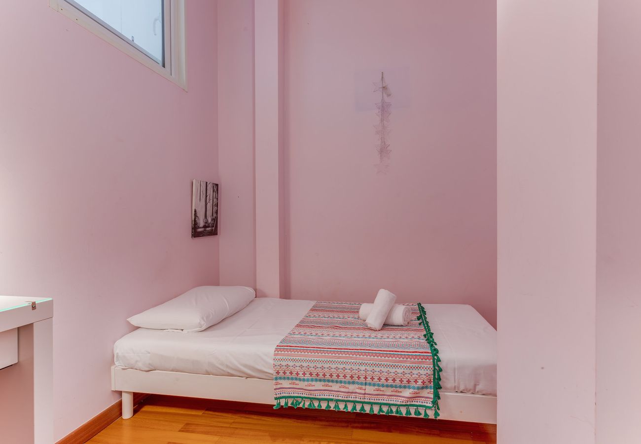 Апартаменты на Ницца / Nice - PIAZZA GRIMALDI AP4519 - Clim - 5 min de la plage by Riviera Holiday Homes