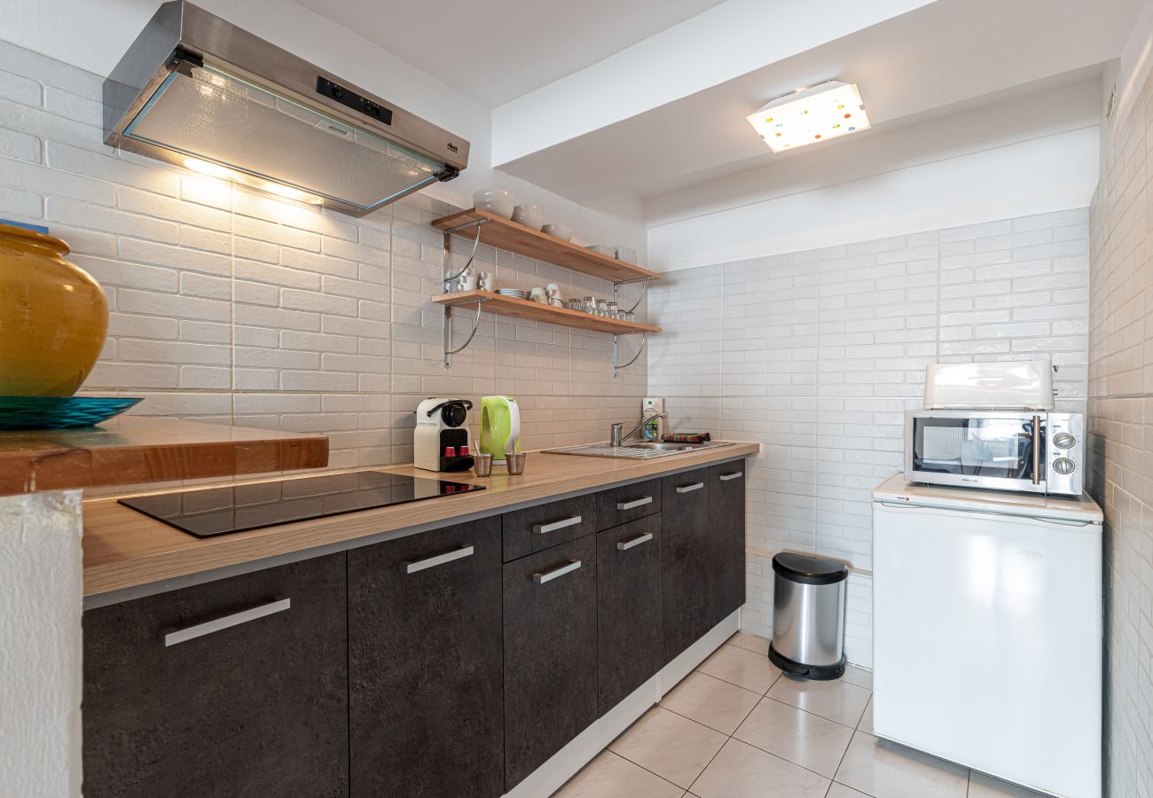 Апартаменты на Ницца / Nice - Casa Saleya AP4531 by Riviera Holiday Homes