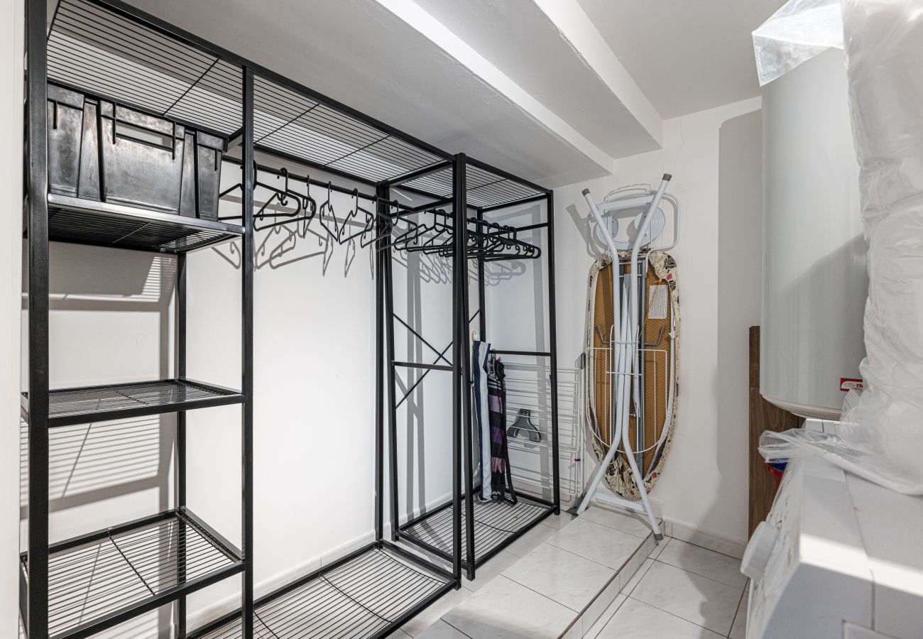 Апартаменты на Ницца / Nice - Casa Saleya AP4531 by Riviera Holiday Homes