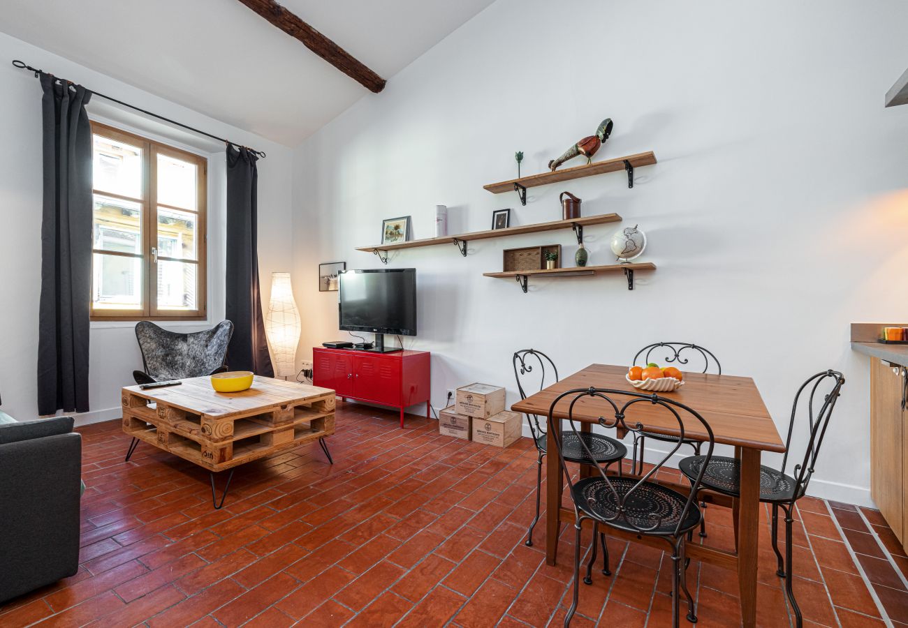 Апартаменты на Ницца / Nice - Coeur de Nice AP4522 - Vielle Ville - Climatisation